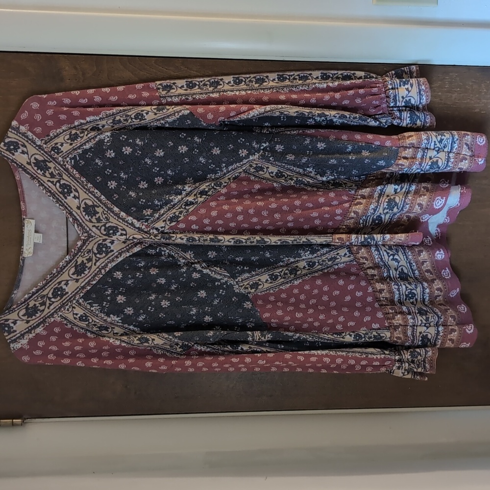 Suzanne Betro top